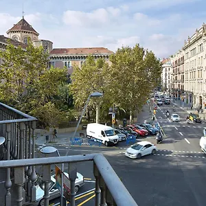  Apartment Estudiantes Balmes